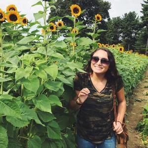 Meet your Posher, Carly